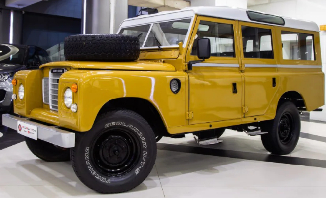 1971 model Land Rover Series 3 Station Wagon